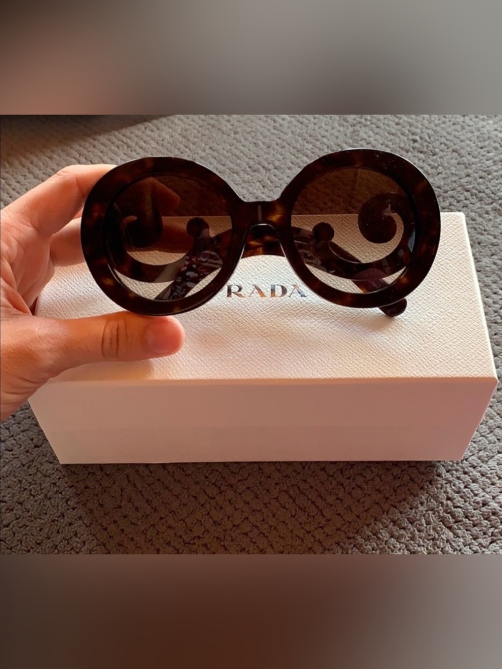 Prada Minimal Baroque authentic sunglasses 💕